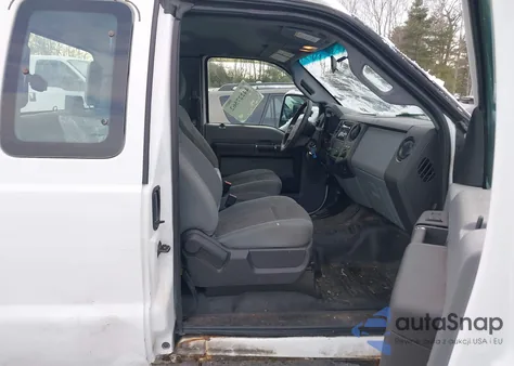 2011 Ford F-250 Xl из США, поврежденный, VIN 1FT7X2B66BEB20382